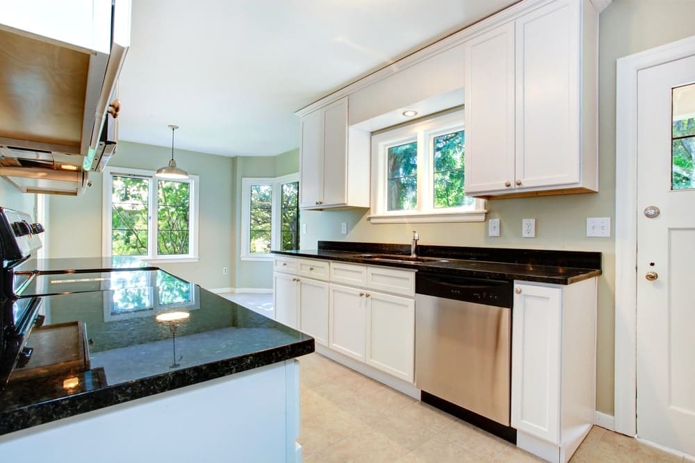 Should You Paint or Replace Your Kitchen Cabinets?