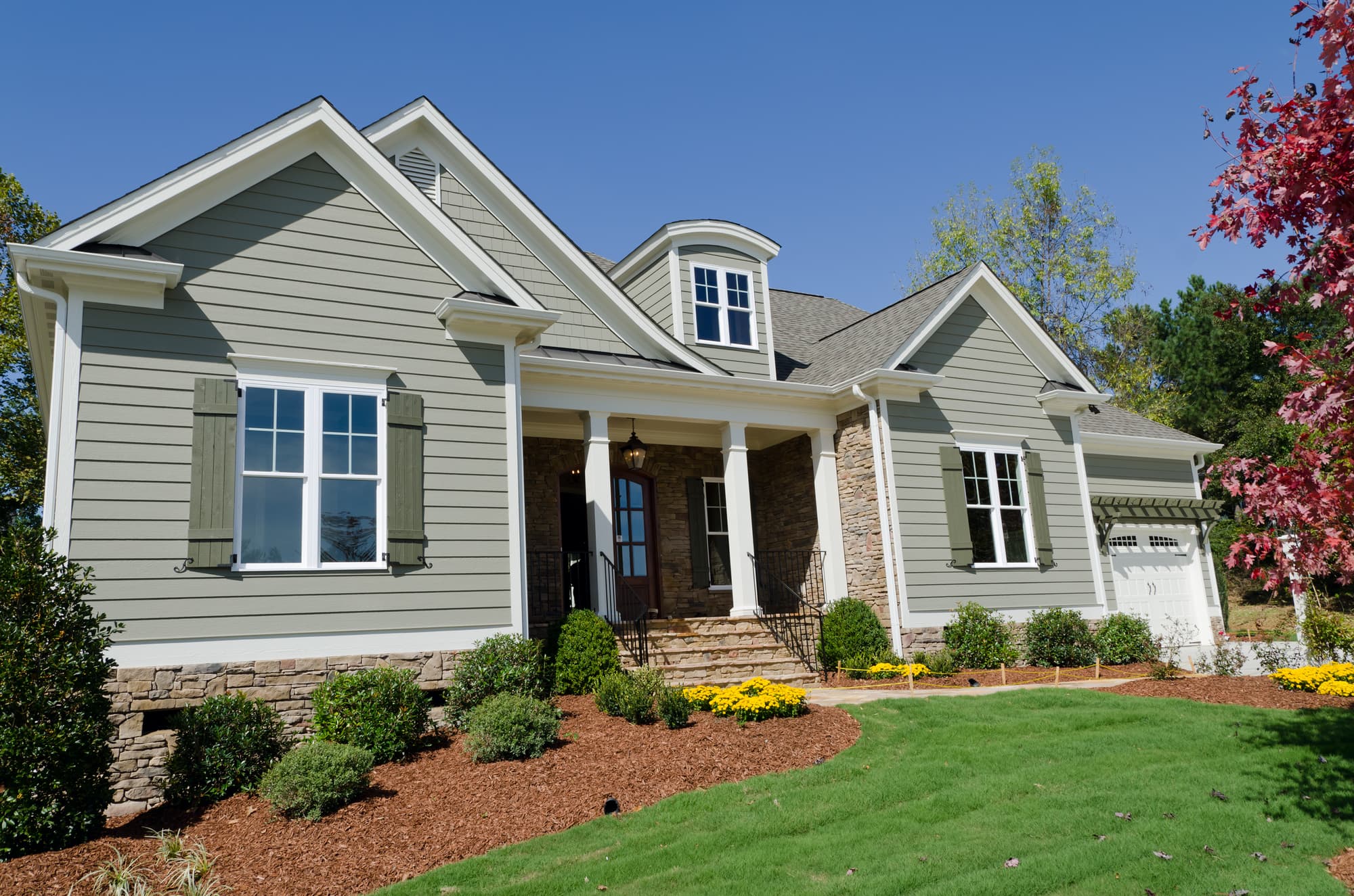 Refinish Your Exterior Siding with These Tips