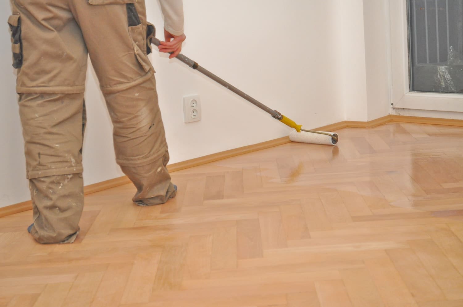 How to Remove Paint From Tile